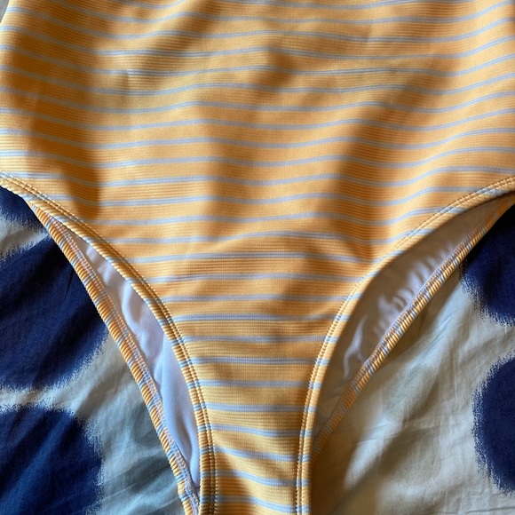 XL One piece swimsuit size XL ORANGE - Picture 8 of 11